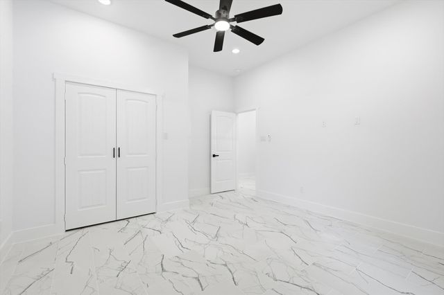 105 Forest Oaks Drive, Gun Barrel City, TX 75156