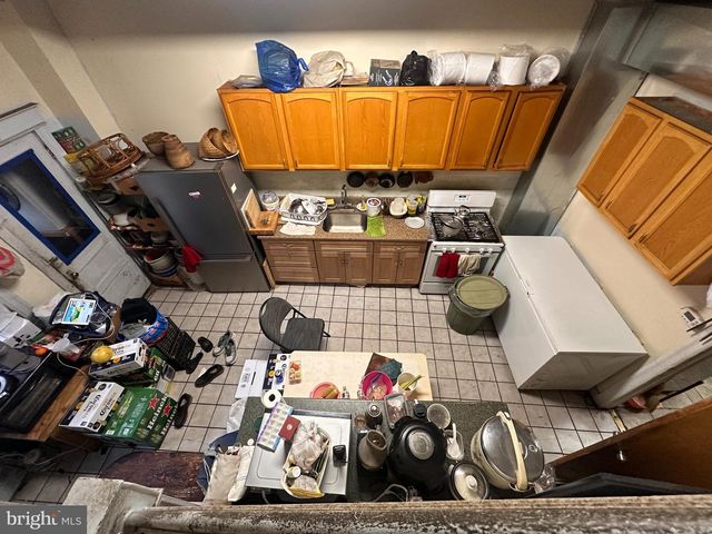 2324 S 7TH ST, Philadelphia, PA 19148