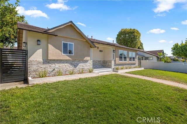 16931 Rinaldi, Granada Hills (los Angeles), CA 91344