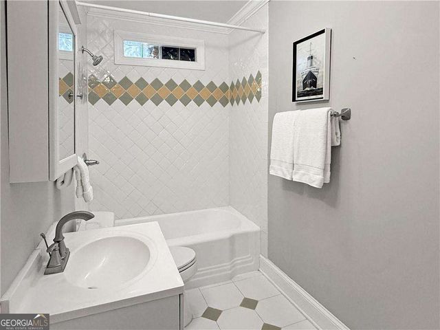 656 Timm Valley Road NE, Atlanta, GA 30305