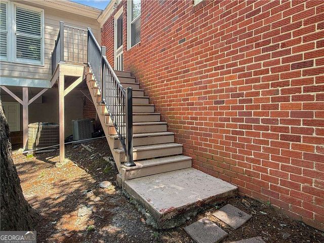 656 Timm Valley Road NE, Atlanta, GA 30305