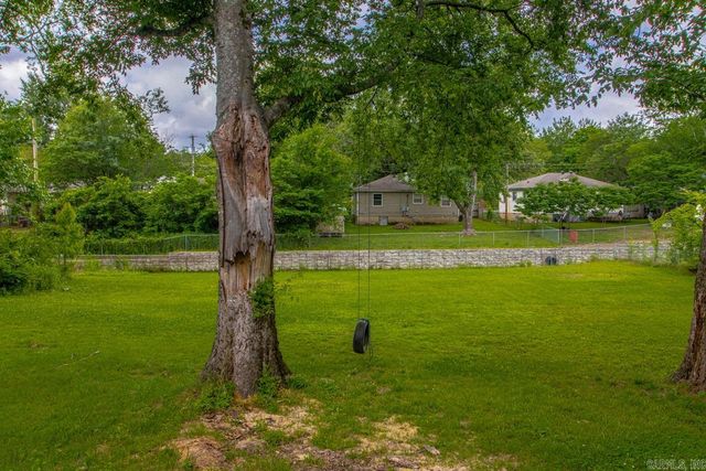 212 N Border Street, Benton, AR 72015