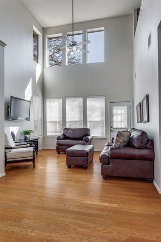 252 Turnberry Lane, Lewisville, TX 75067