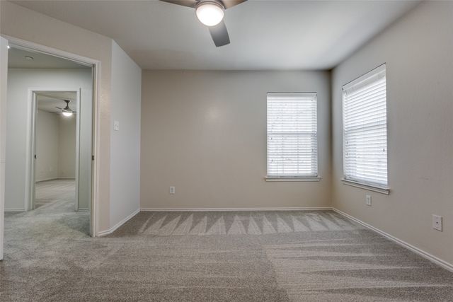 252 Turnberry Lane, Lewisville, TX 75067