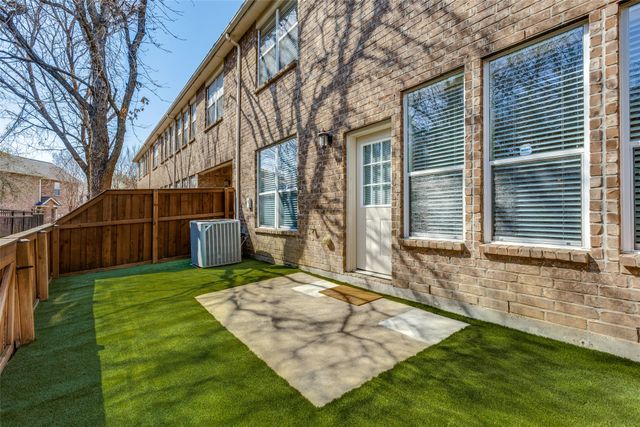 252 Turnberry Lane, Lewisville, TX 75067