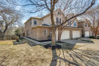 252 Turnberry Lane, Lewisville, TX 75067
