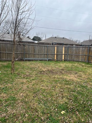 110 Amy Drive, Crandall, TX 75114