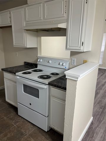 110 Amy Drive, Crandall, TX 75114