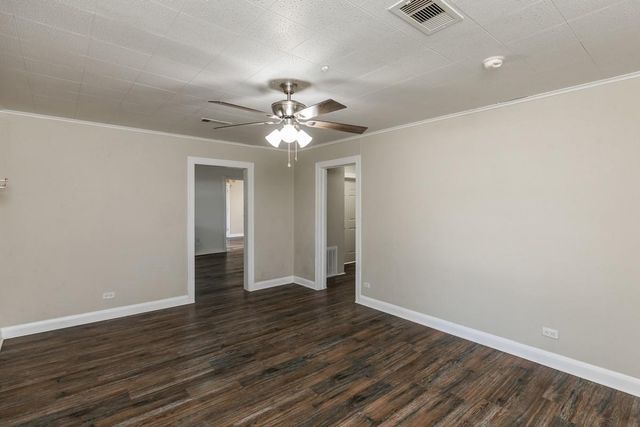 6438 Washington Street, Groves, TX 77619