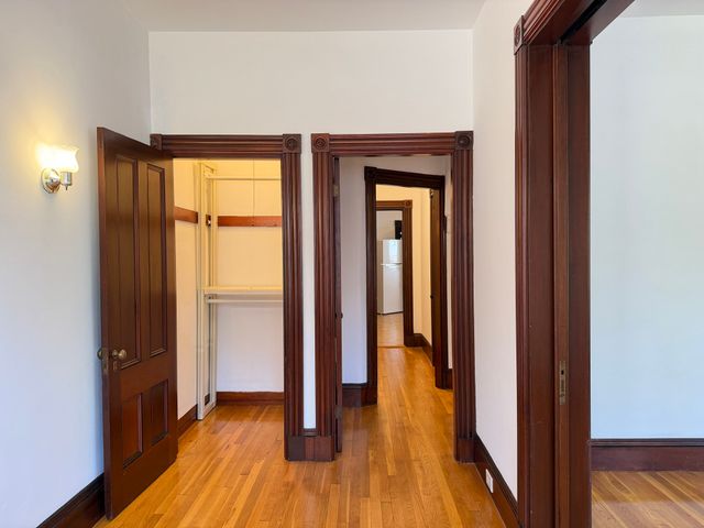 29 Greene St 1, Somerville, MA 02143