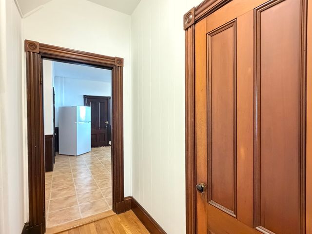 29 Greene St 1, Somerville, MA 02143