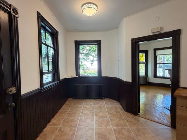 29 Greene St 1, Somerville, MA 02143