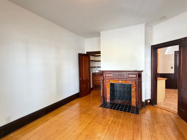 29 Greene St 1, Somerville, MA 02143