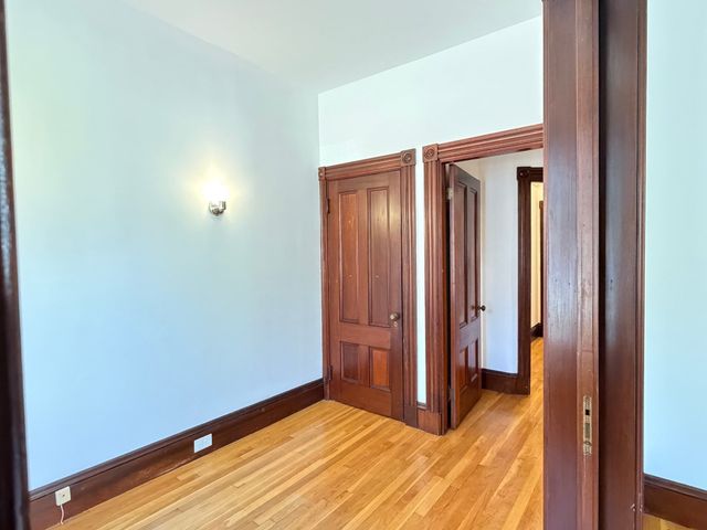 29 Greene St 1, Somerville, MA 02143