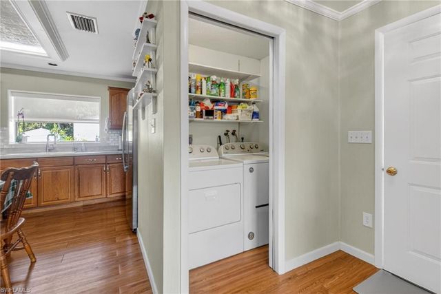 443 Castle DR, Naples, FL 34119