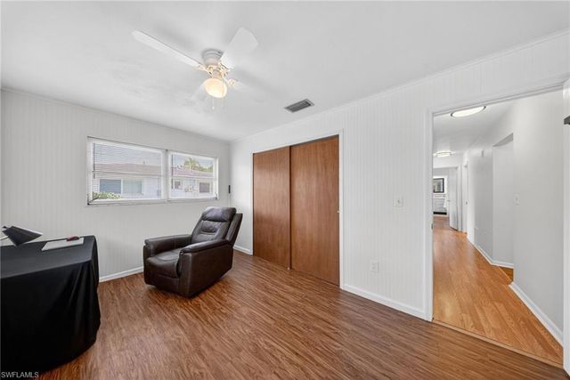 443 Castle DR, Naples, FL 34119