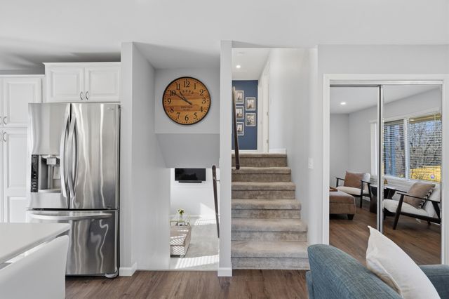 283 Shamrock Street, Novi, MI 48377