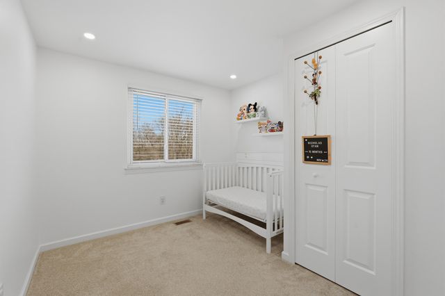 283 Shamrock Street, Novi, MI 48377