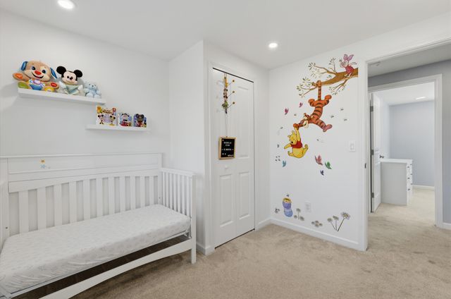 283 Shamrock Street, Novi, MI 48377