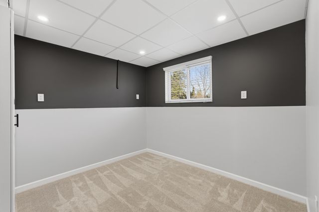 283 Shamrock Street, Novi, MI 48377