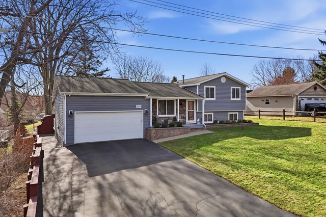 283 Shamrock Street, Novi, MI 48377