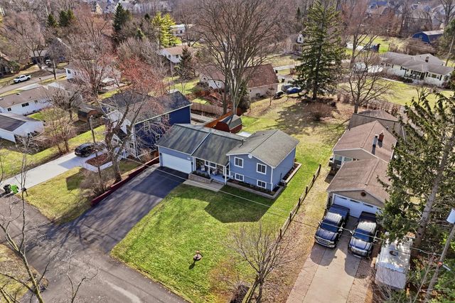 283 Shamrock Street, Novi, MI 48377