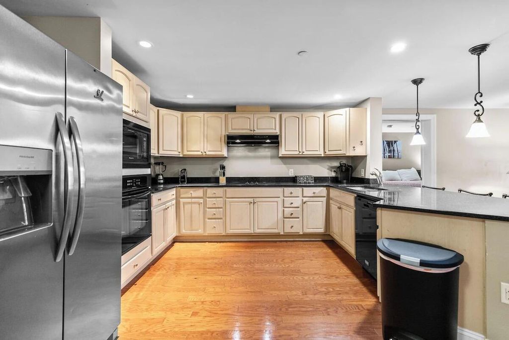 1 E Grand Avenue 309, Old Orchard Beach, ME 04064 — photo 2