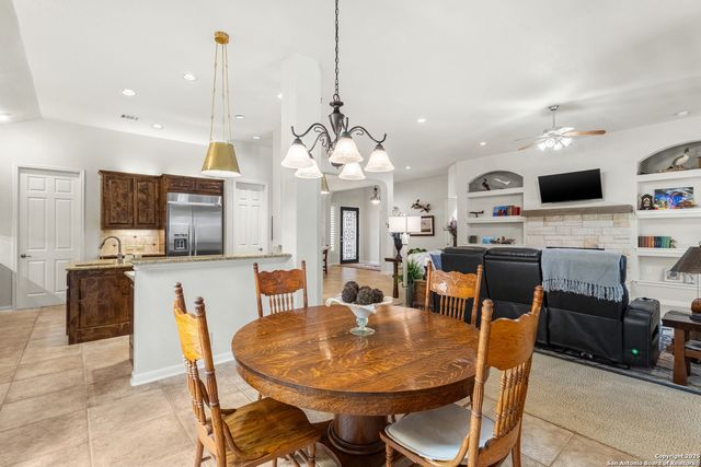 3238 Medaris Ln, San Antonio, TX 78258