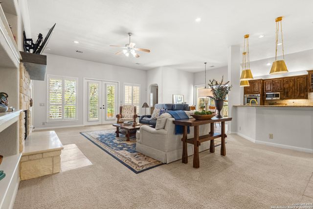 3238 Medaris Ln, San Antonio, TX 78258