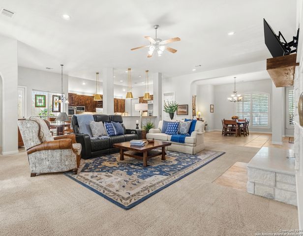 3238 Medaris Ln, San Antonio, TX 78258