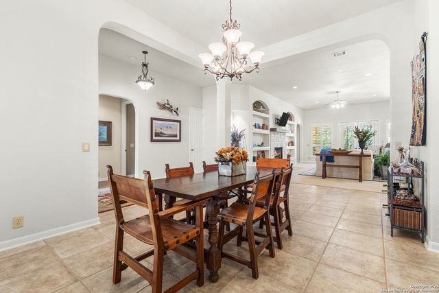 3238 Medaris Ln, San Antonio, TX 78258