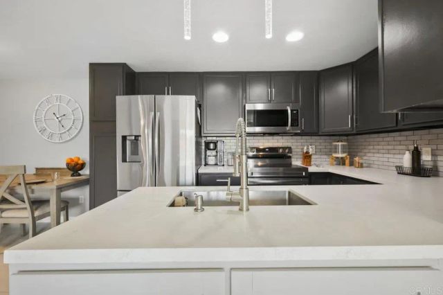 505 San Pasqual Valley Road 166, Escondido, CA 92027