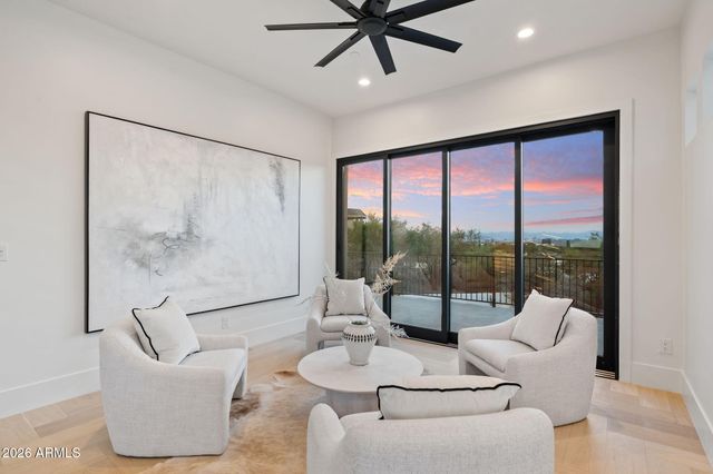 3135 E PALO VERDE Drive, Phoenix, AZ 85016