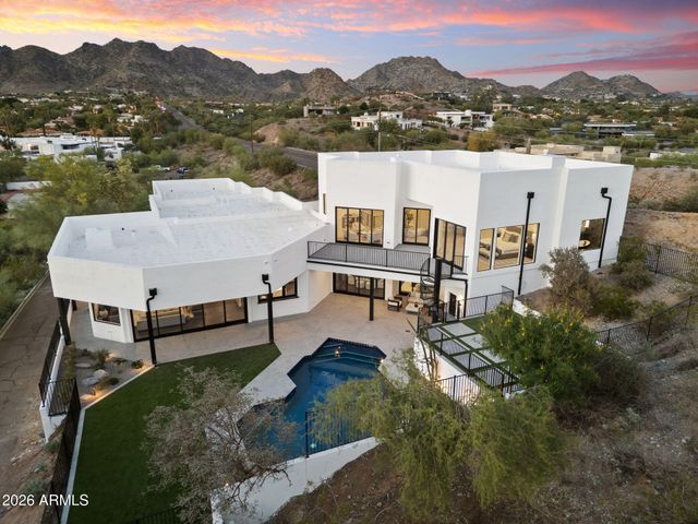 3135 E PALO VERDE Drive, Phoenix, AZ 85016