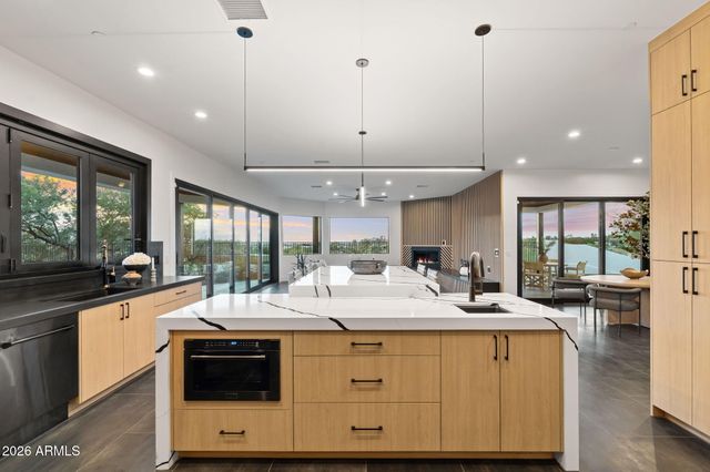 3135 E PALO VERDE Drive, Phoenix, AZ 85016
