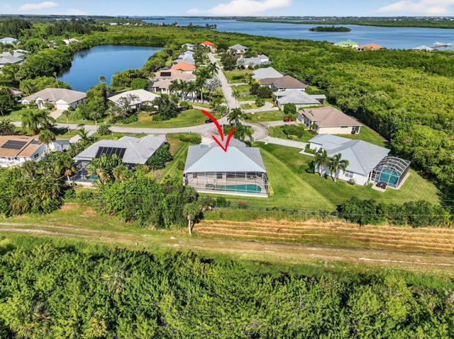 3075 73rd Place, Vero Beach, FL 32967