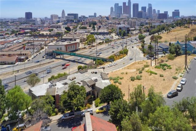 1550 Stadium Way 7, Los Angeles, CA 90012