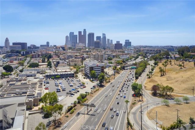 1550 Stadium Way 7, Los Angeles, CA 90012