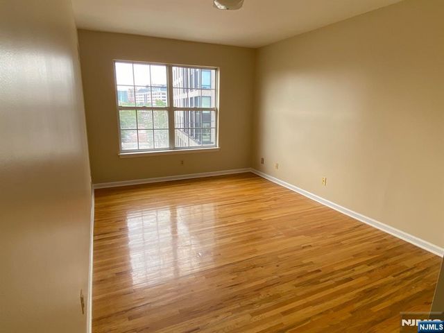 76 Union Street A10, Newark, NJ 07105