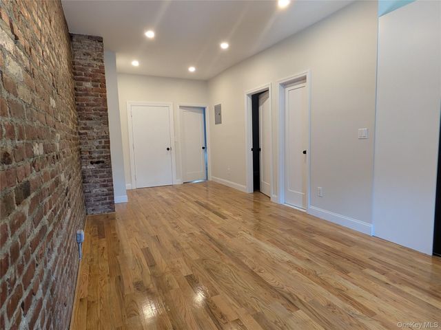 104-44 42nd Avenue 1B, Corona, NY 11368