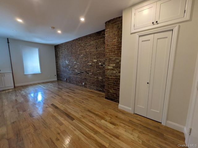 104-44 42nd Avenue 1B, Corona, NY 11368