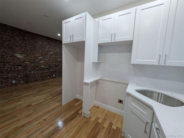 104-44 42nd Avenue 1B, Corona, NY 11368