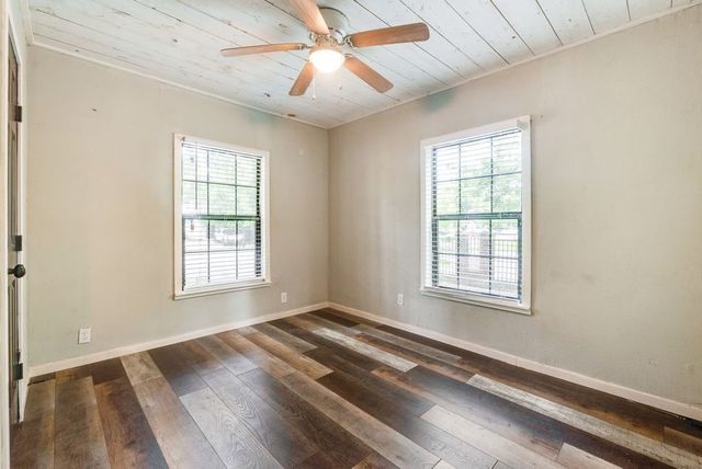 4419 Lawnview Avenue, Dallas, TX 75227