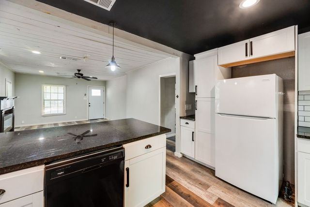 4419 Lawnview Avenue, Dallas, TX 75227