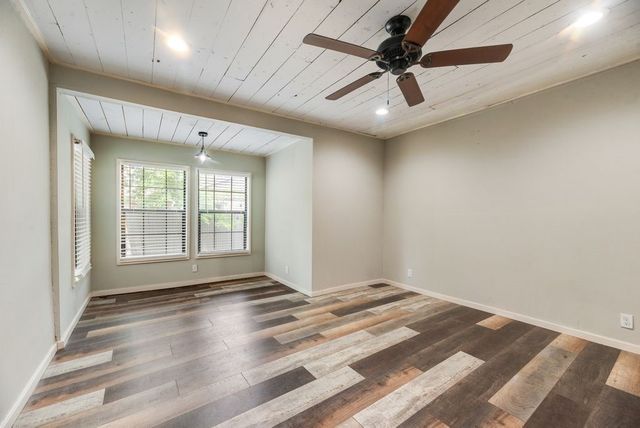 4419 Lawnview Avenue, Dallas, TX 75227