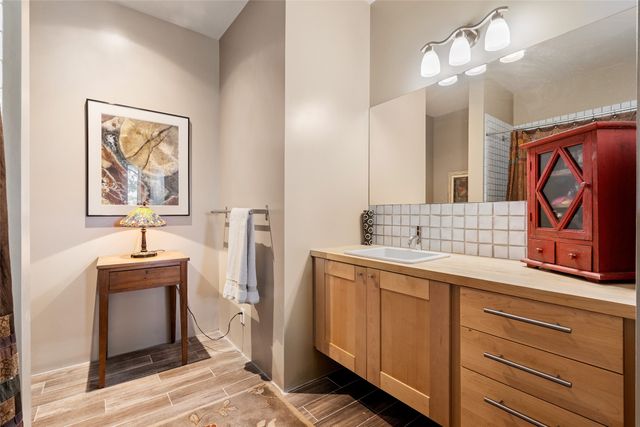 865A Camino Los Abuelos, Galisteo, NM 87540