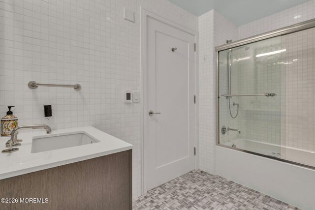 30 Melrose Terrace 206, Long Branch, NJ 07740