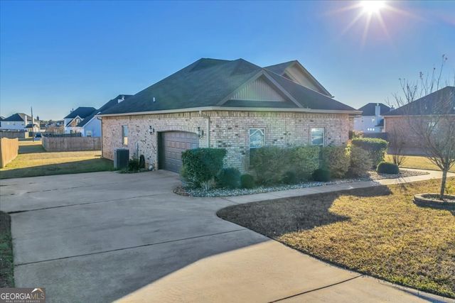 162 Addington Drive, Kathleen, GA 31047