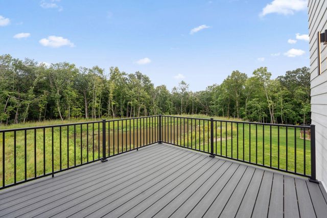 705 Ensconced Way, Chaska, MN 55318
