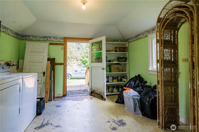 823 Lacey Street SE, Lacey, WA 98503